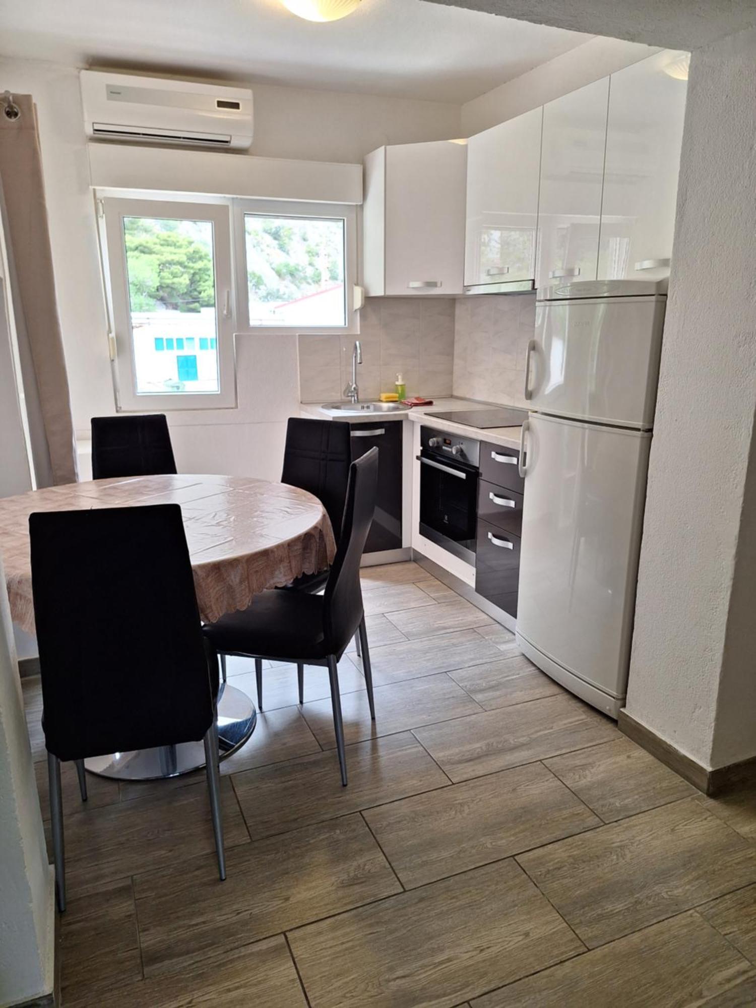 Apartmani Lisicina Omiš Extérieur photo
