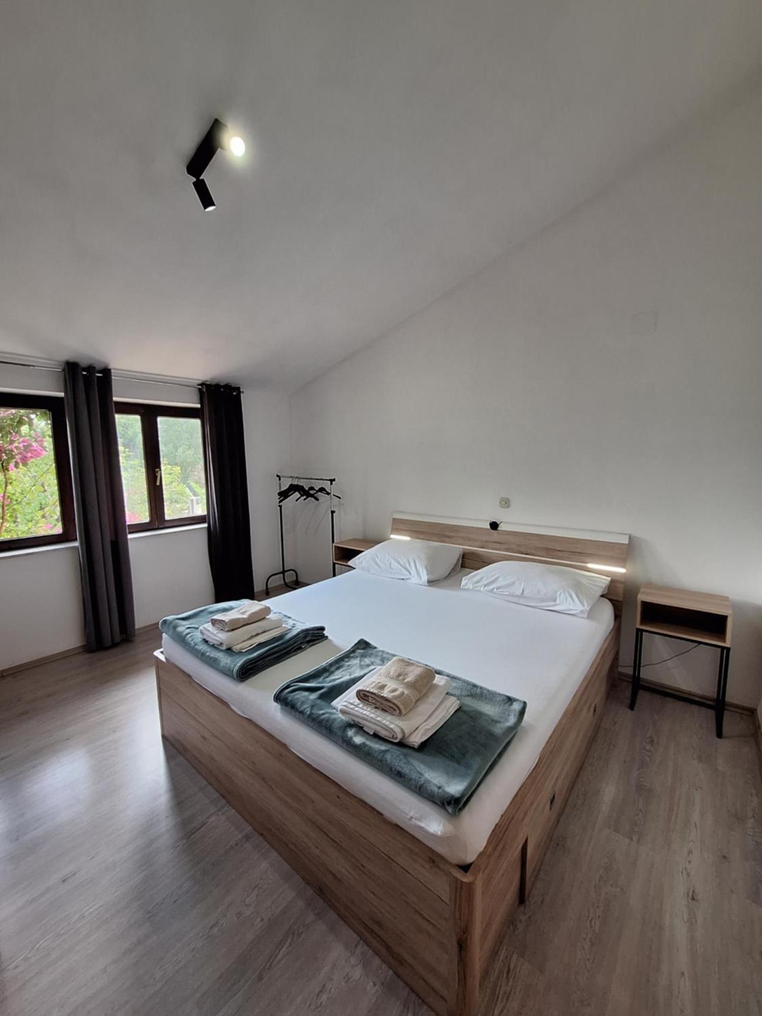 Apartmani Lisicina Omiš Extérieur photo